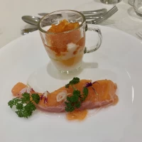 サーモンと色々たまごのソース