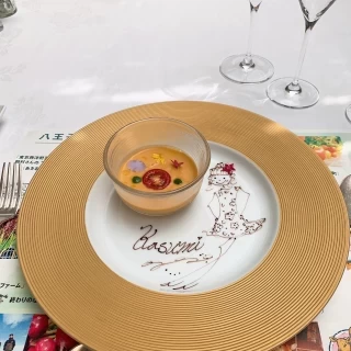 お皿のチョコの絵がとてもテンション上がりました。