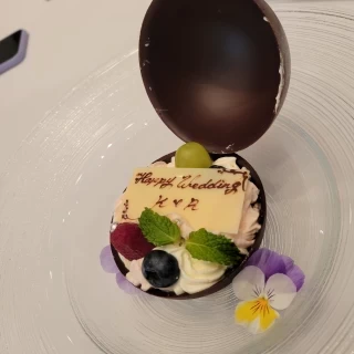 サプライズでケーキをいだきました