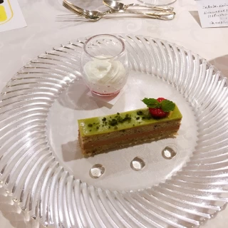 デザートもお洒落でした。