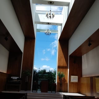青空が望めるチャペル！