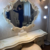 大きな鏡がおしゃれ