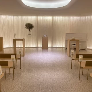 入場するときに見える景色です