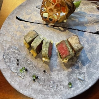 試食で頂いた肉の天ぷら絶品でした！