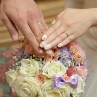 写真撮影の時に使用したブーケと指輪の写真です。