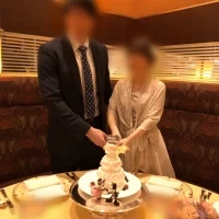 ケーキ入刀。