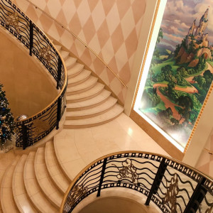 ホテルに行くまでの階段です。|614621さんのディズニーアンバサダー(R)ホテルの写真(1653082)