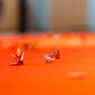 折り鶴シャワー