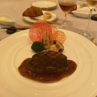 メイン