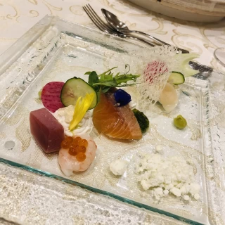 玄米のムースと魚介のマリアージュ