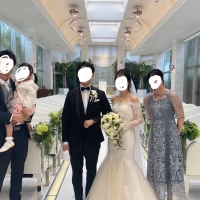 オープニングパーティーにて