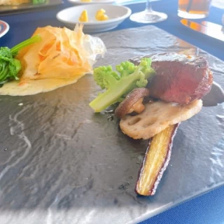 メイン