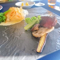 メイン