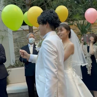 テラスにてバルーンリリースの様子