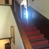 披露宴会場へ上がる階段です。