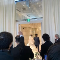 60人の挙式でしたが、ゆったり座れます。