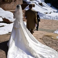 薄く雪の残る挙式でしたが、寒さは感じませんでした。