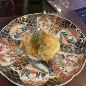 揚げ物
お皿も豪華です|615497さんのTHE GARDEN PLACE 小林樓の写真(2514223)