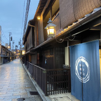 雨の日の夕方の雰囲気も良いです