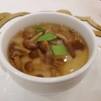 和風のスープ。年配の方も食べやすそうです