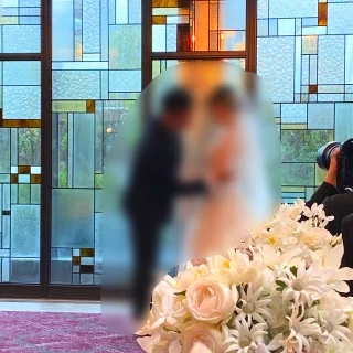 挙式会場のステンドグラス