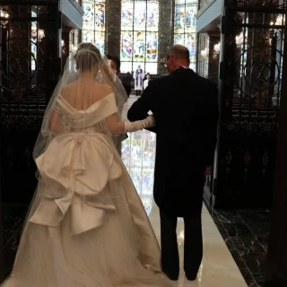 入場新婦