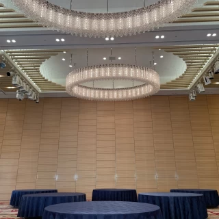 披露宴会場天井