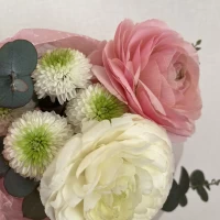 好きなお花を選んで、ブーケを作ってくれました。