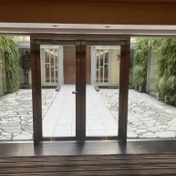 挙式会場前