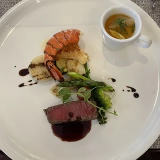 試食会のお肉はとても美味しかった。