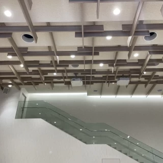 披露宴入口（新郎新婦用）