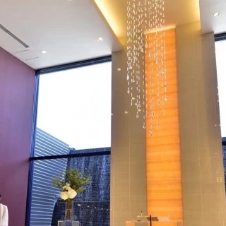 自然光が入るチャペル