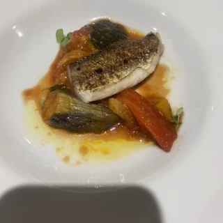 魚料理、新鮮で美味しい