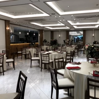 披露宴会場。ガーデンと繋がっている。