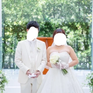 挙式会場で撮影した新郎新婦
