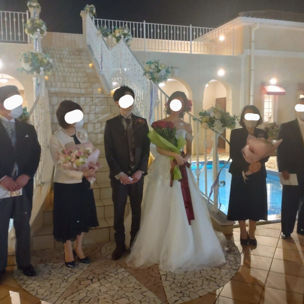 ゲストの方々も私達も、楽しく、幸せな結婚式でした！」｜○クリーム色