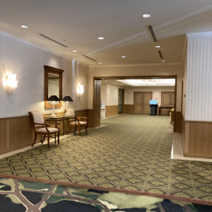 ホテル内ロビーからつながる廊下|618100さんのフォレスト・イン 昭和館(オークラホテルズ&リゾーツ)の写真(2087192)