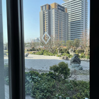 ホテル上界なのに日本庭園があります。