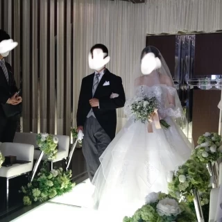 新婦父と新婦の入場