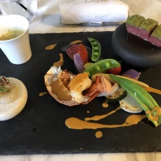 試食はワンプレートで出していただきました。