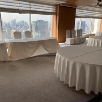 会場