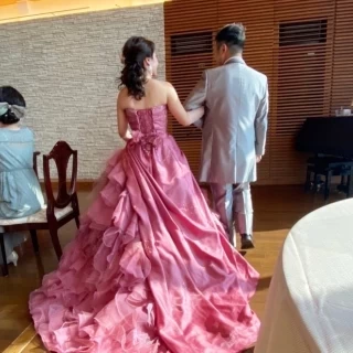 会場の色はブラウン多め