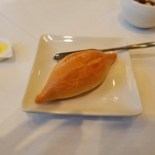 パンです。
噛み応えがあって美味しい！