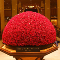 帝国ホテルシンボルのロビーのバラです。