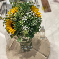 ゲストのテーブルのお花