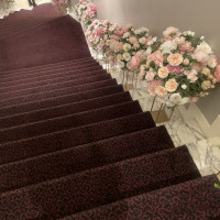 披露宴会場〜ロビーへの階段