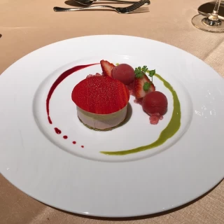 フランボワーズのムースです。