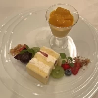 デザートのケーキ
