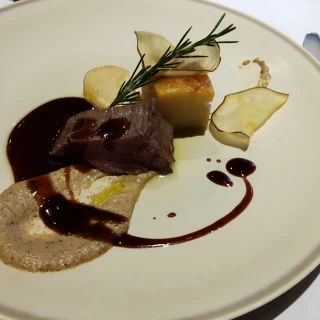 お肉料理