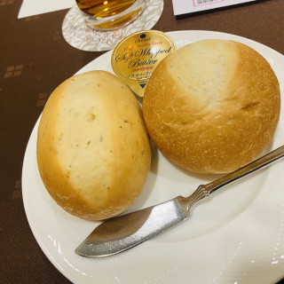 パン2個
暖かくて美味しかったです